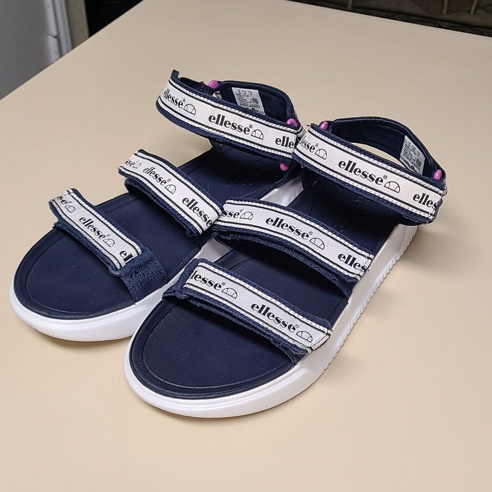 Ellesse denso sporty sandals size 9
